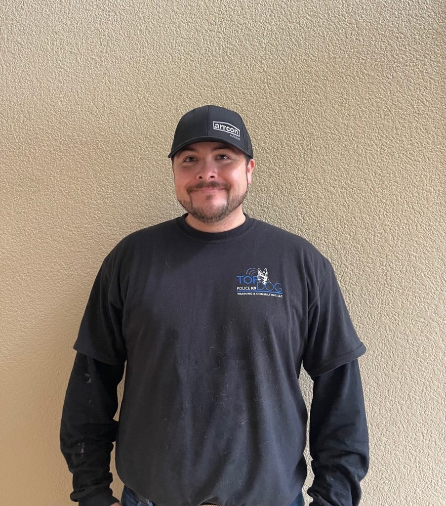 Staff member Sergio - kennel staff